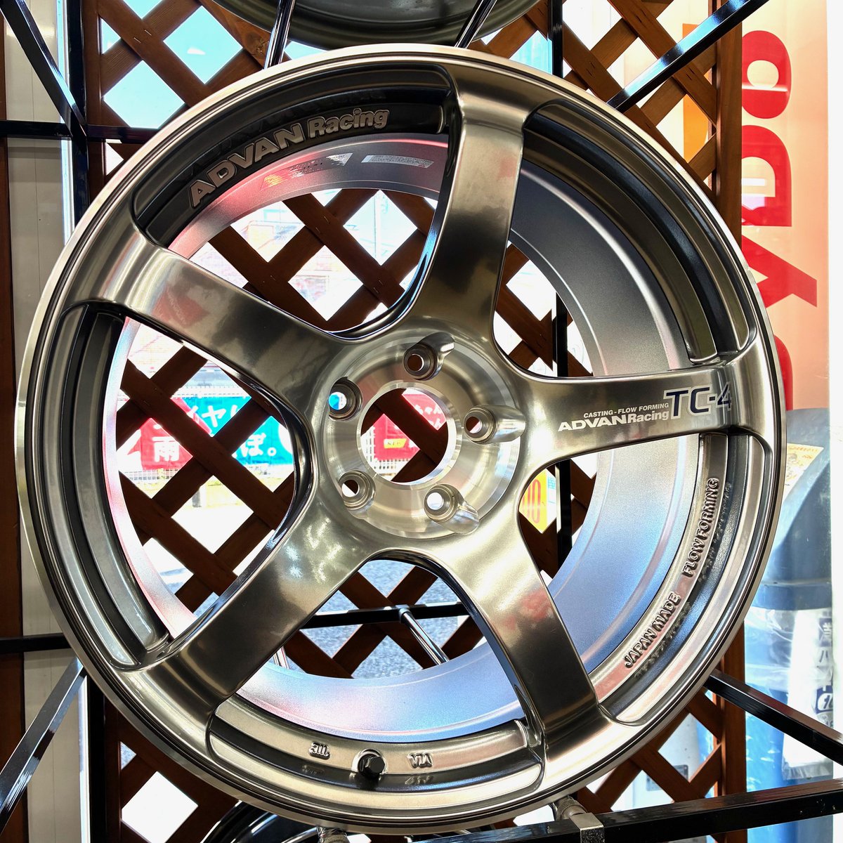 ダイヤ様 トヨタ VOXYにBRIDGESTONE BLIZZAK VRX3を装着 | トヨタ ヴォクシー