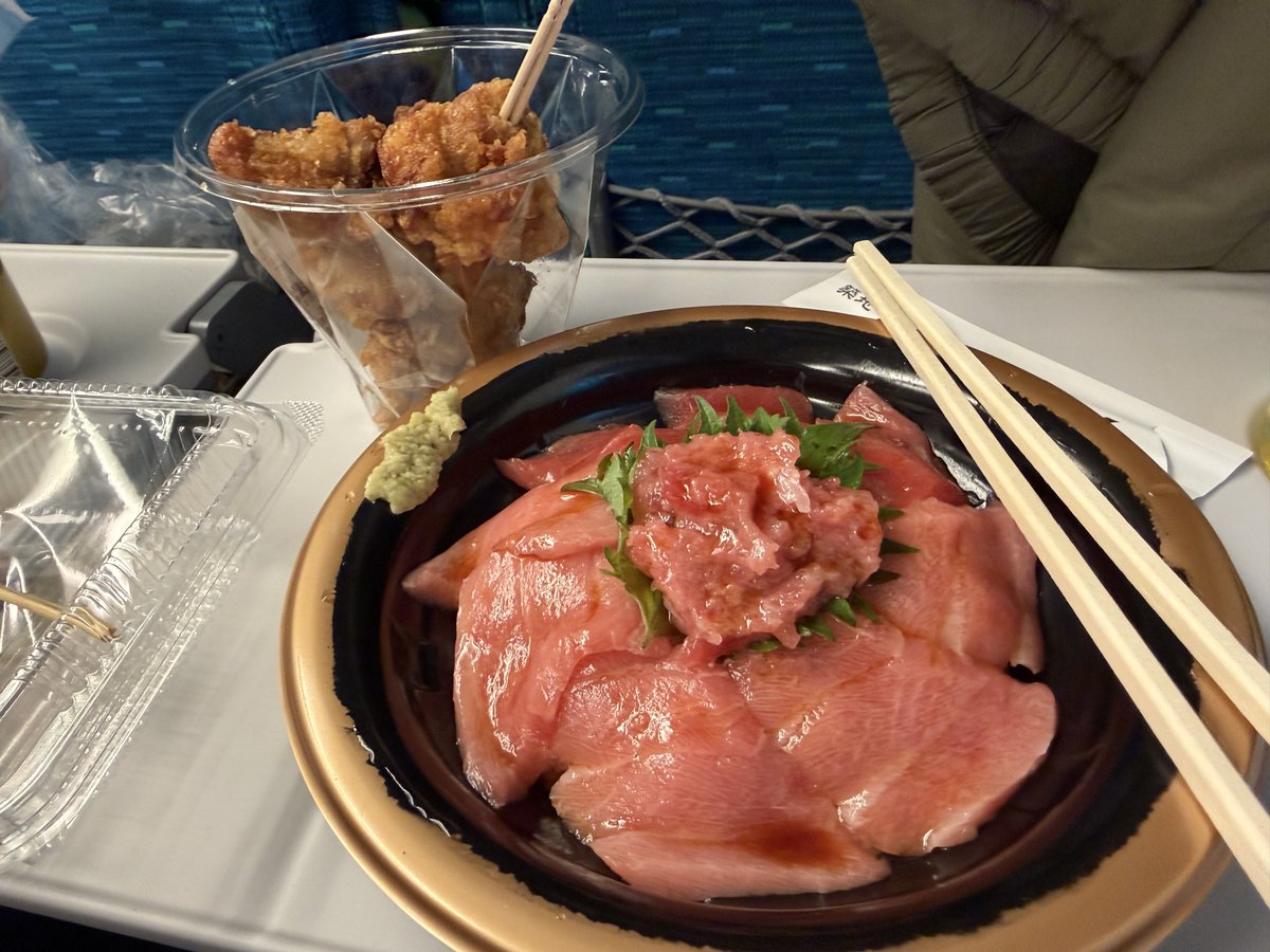 ⭐️ ななまるプリンです 絵本紹介】「とくべつなプリン」｜絵本出版社ラフコネクト