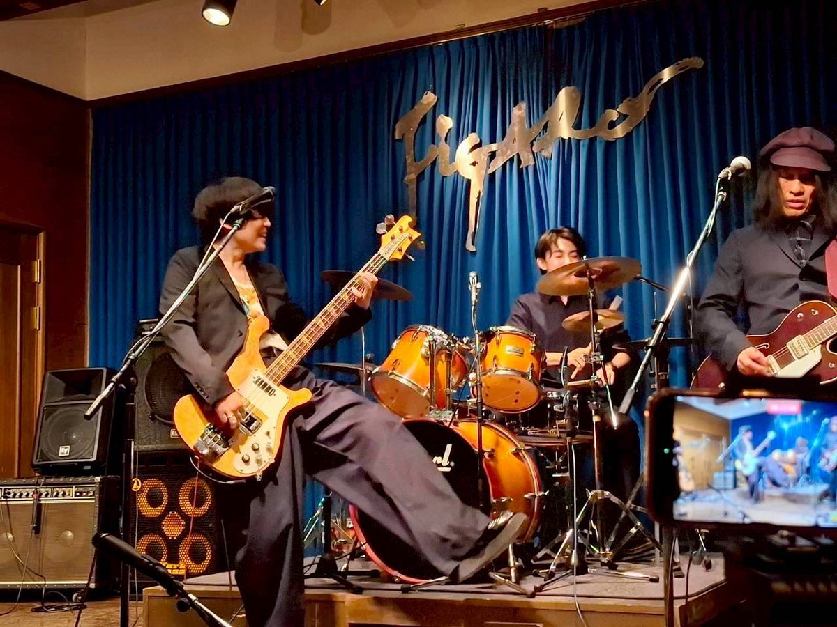 今年も無事に
The Malfoysをスタートさせていただくことができました
皆様どうかよろしくお願いいたします