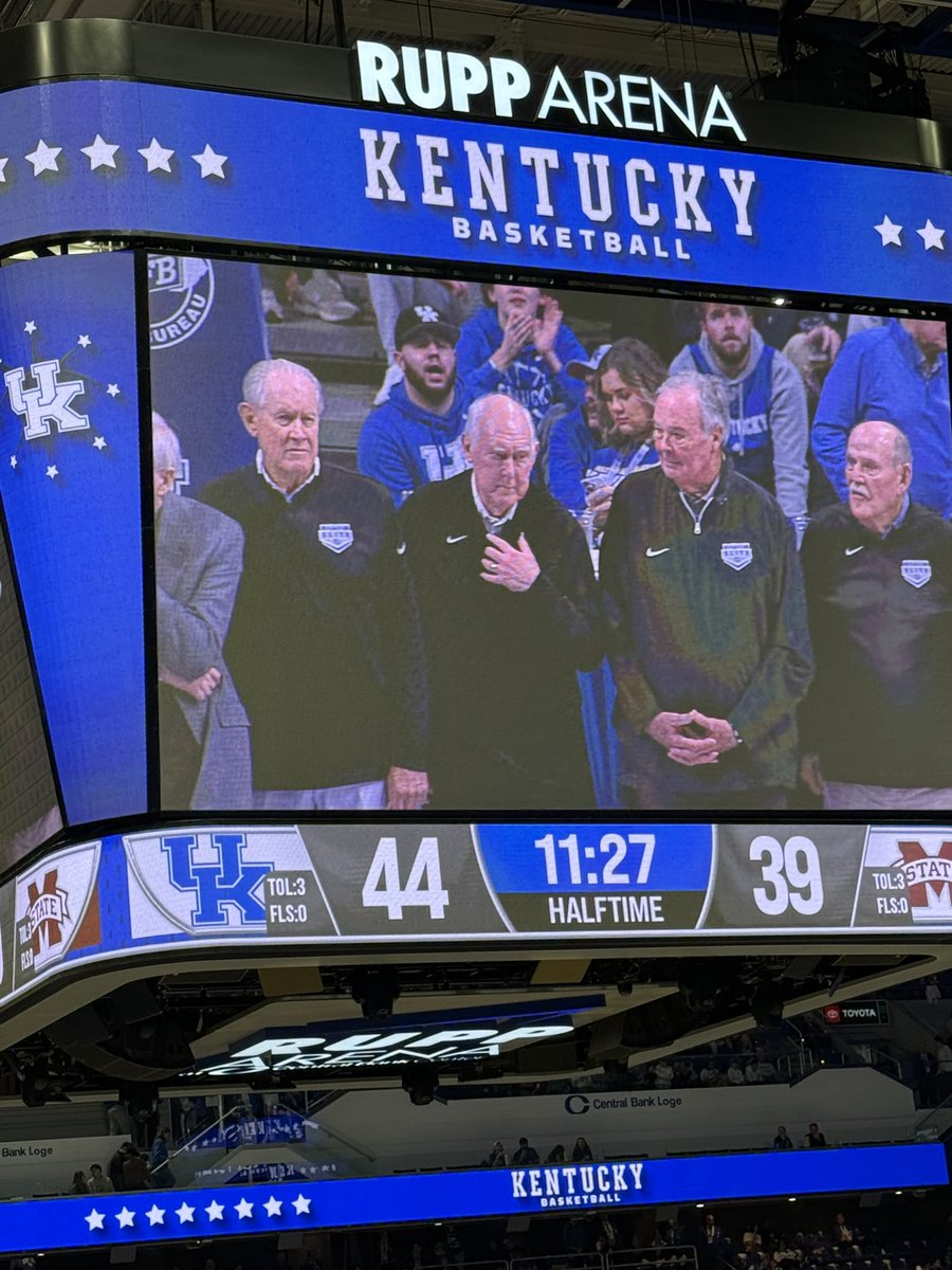 chrislemaster's tweet photo. @thewccpro Yes sir! Go cats https://t.co/ITN5aeHuwB