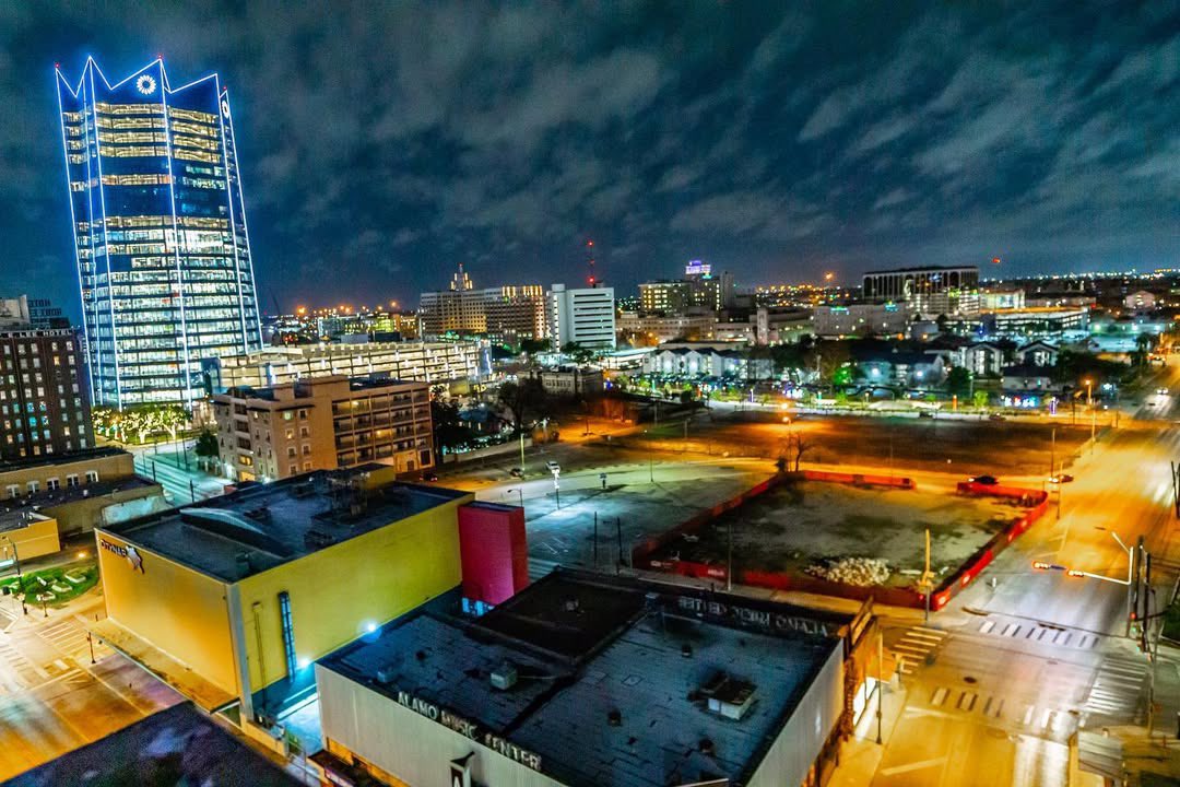 STRESS215's tweet image. San Antonio, TX - This day 6 years ago.  📸: STWB Photography
