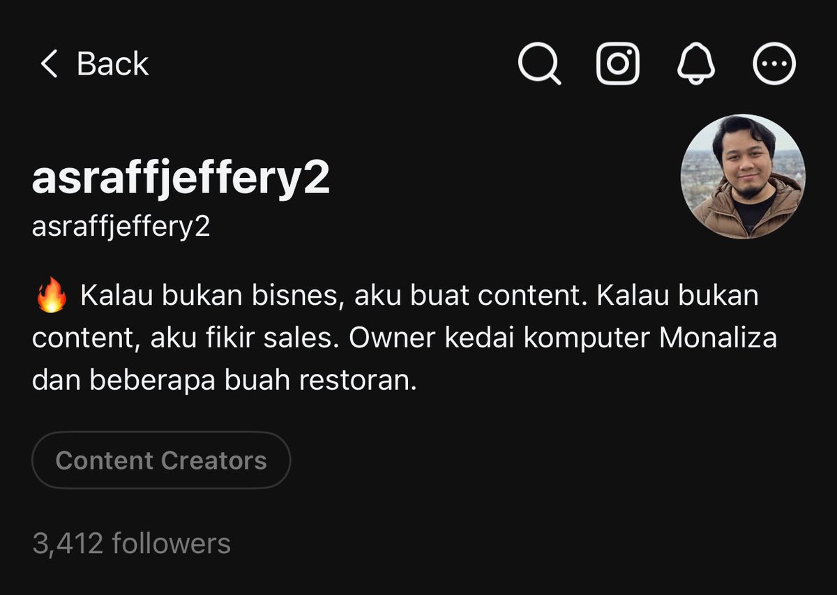 MalaysianFoods's tweet image. "Partner belanja,empat menu, hampir RM200. Rasanya? Sedap tapi saya tidak akan guna duit sendiri kalau ke mana-mana restoran masakan Melayu T20."

Untuk pengetahuan Asraff Jeffery ni adalah Founder dan owner Perniagaan Samurai Yakiniku. 

Penulisan beliau mengatakan saya tidak…