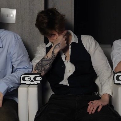 cereawwacervo's tweet image. Ele igual aqueles mafiosos de capa de fanfic do wattpad