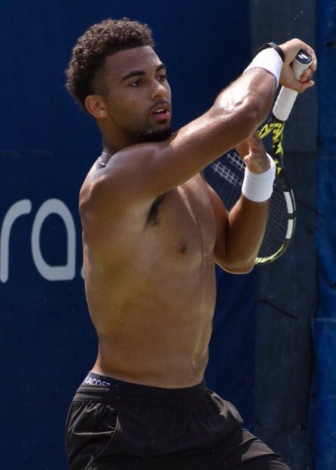 GauffWinwhen's tweet image. missing them #bodiesmadeofglass