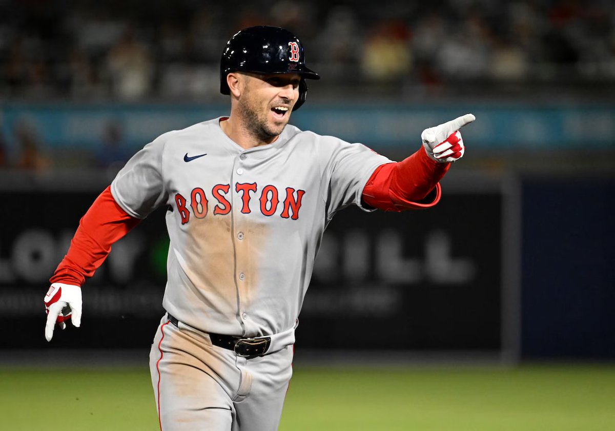 TheProspectView's tweet image. The Cubs have had an ELECTRIC offseason

-Signed Caleb Thielbar 
-Traded for Edward Cabrera 
-Signed Alex Bregman to a 5 year, $175 mil deal 

This team is looking SCARY