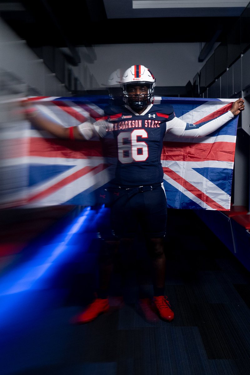 TebyasaRashdan's tweet image. London ✈️ Jackson💙… I’m HOME! Thank you God✝️ #TheeStandard #ReloadNotRebuild @CoachTaylor010 @gojsutigersfb @KC1400mg @kc1400collectiv @TheRealJavJones