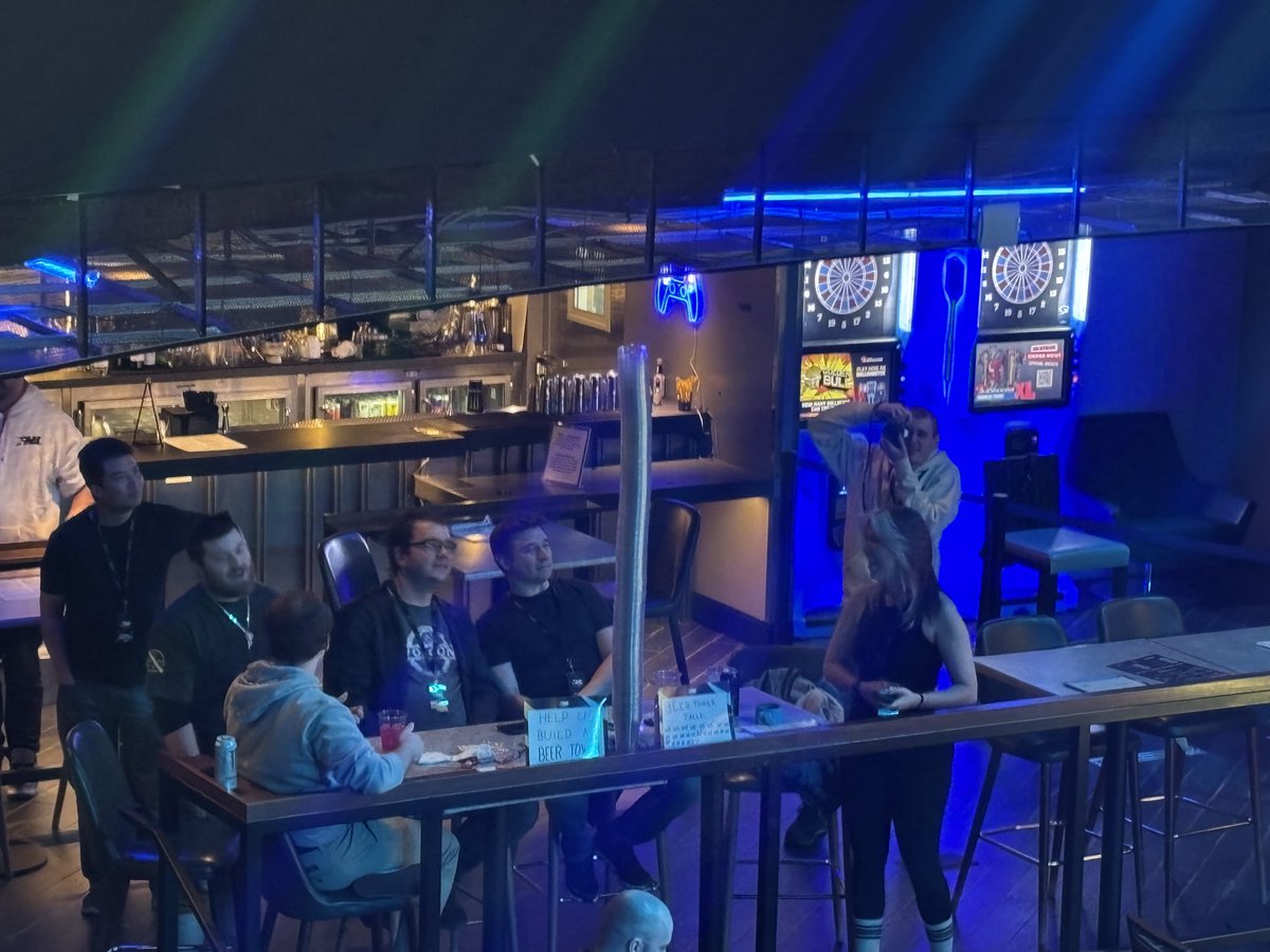 Dust2.us tweet media