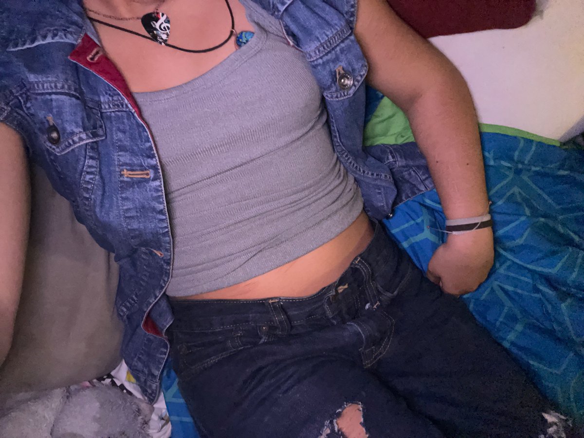 are_you_cr4zy's tweet image. slutty slut SLUT steve randle stomache