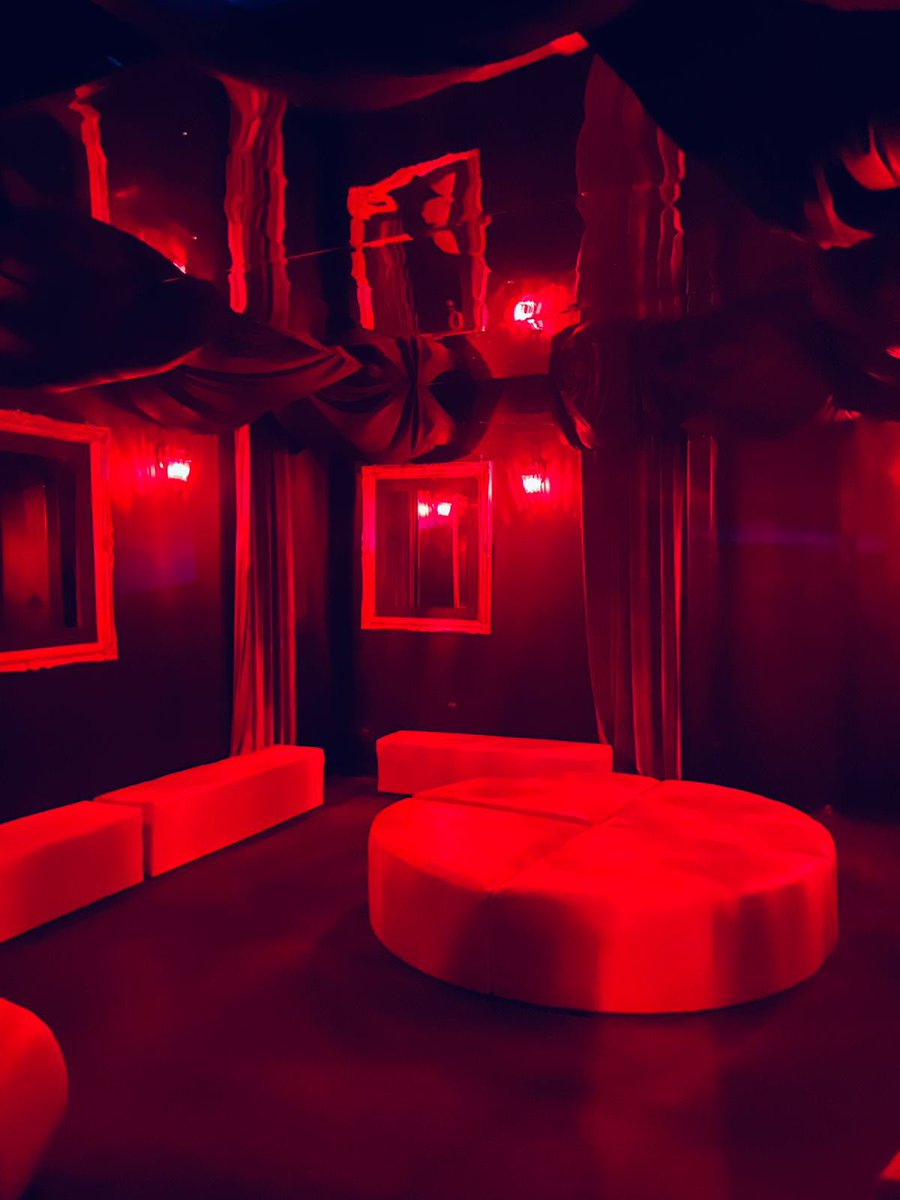 Ya conoces nuestras instalaciones? Hoy tendremos una gran noche 🔥🥂