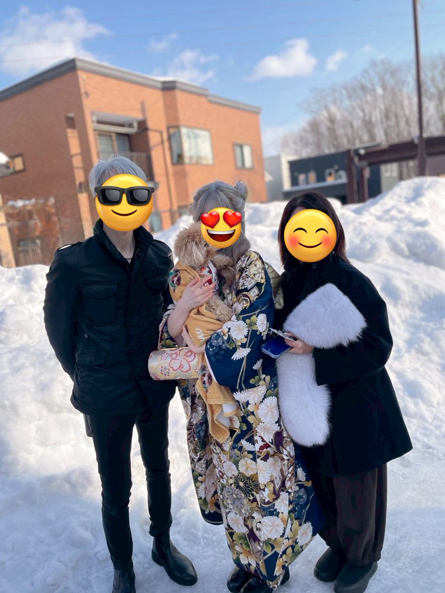 下の子無事に成人式を迎えました㊗️ 着付け終わりに近所の幼馴染と