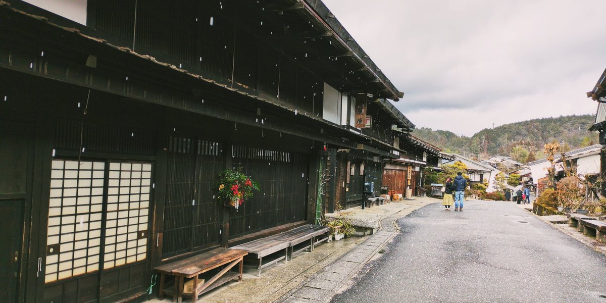 rytalks's tweet image. 今日の午前中の中山道の妻籠宿③
また、雪が振り始めた