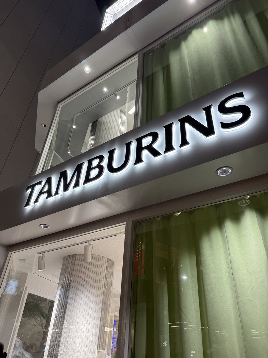 ハンドクリームと香水を求め。。