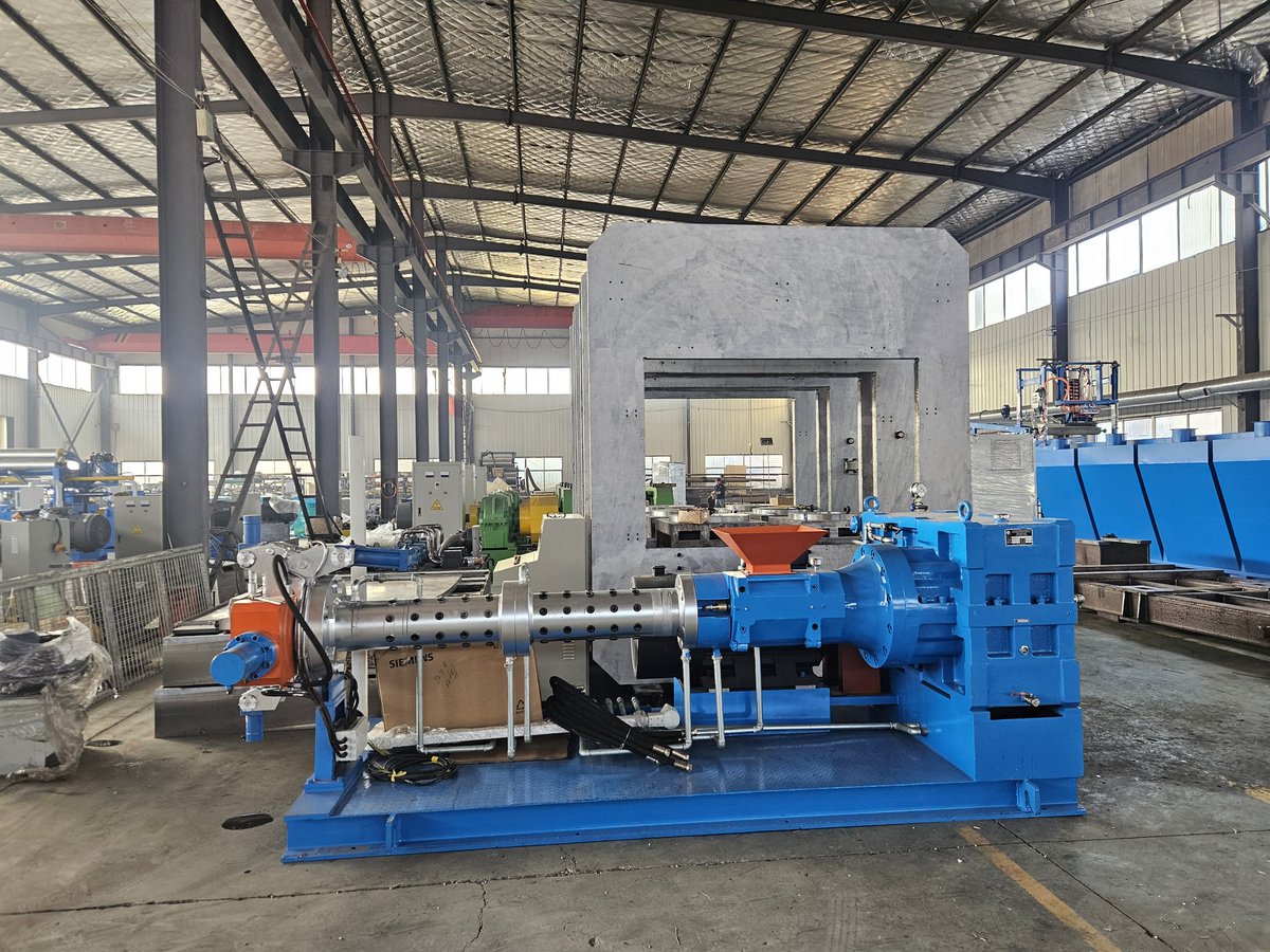 rubber extruder