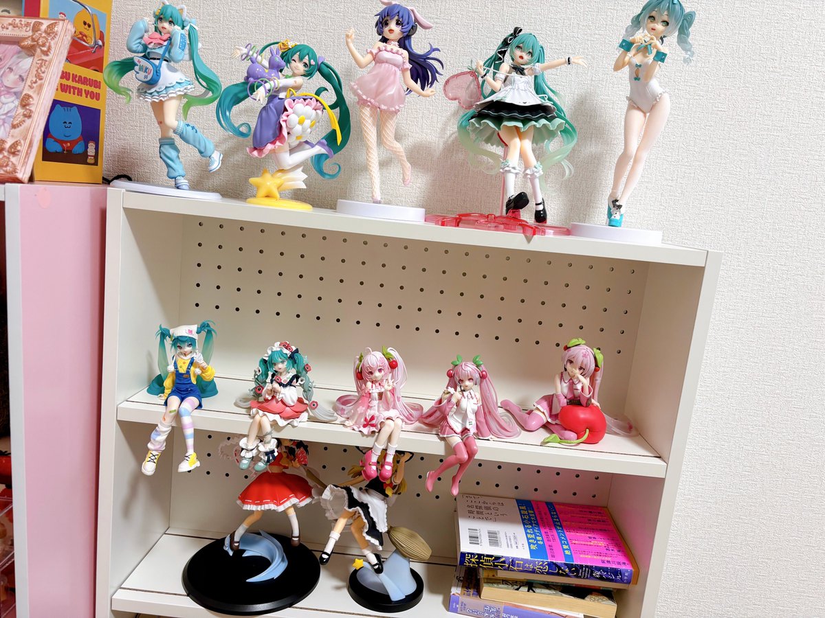 フィギュアたち、適当に置いてる感が強いからなんとかしたい