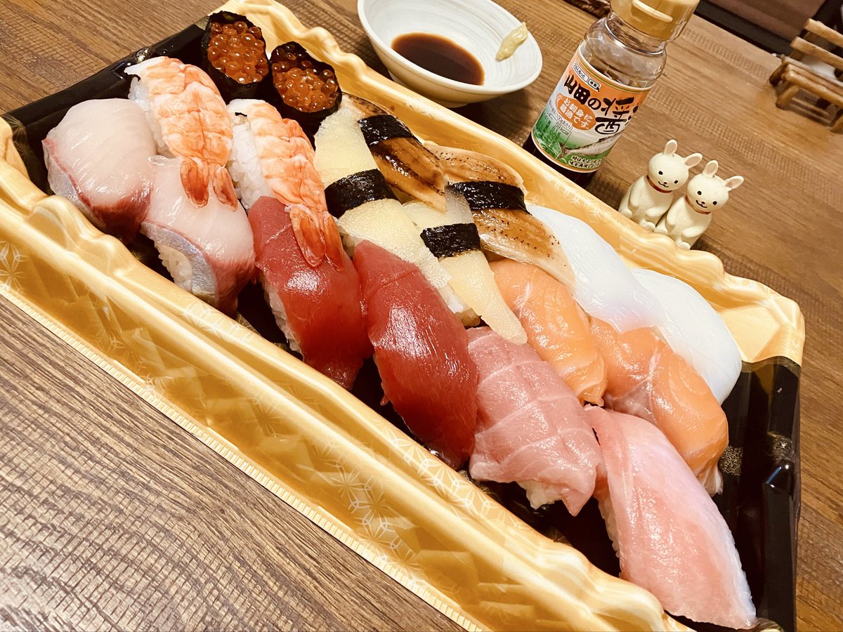 いただいた生姜鍋つゆ🎵🍲
ポカポカありがとう😊✨

後、山椒鍋つゆもいただいて気になる〜🤭🎵