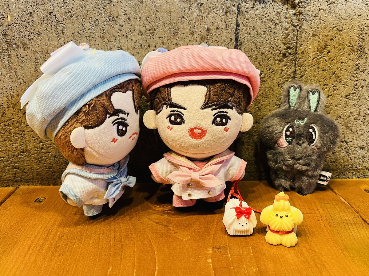 今日もイベントでサラタイの仲間達に会えて大大大ハッピーでした！🩵💛🩵💛ご心配をおかけしてすいませんでした🙇‍♀️ベンザブロック飲んで今はすっかり元気です💖もっと皆のゆっくりお喋りしたかった😢