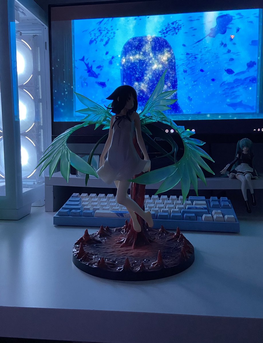 piilbug's tweet image. saya