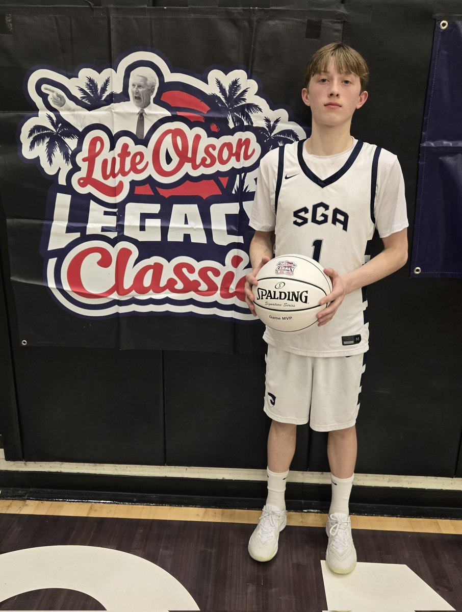 trigonis30's tweet image. Lute Olson Legacy Classic Final Score: San Gabriel Valley/CA 54 Fairmont Prep/Anaheim CA 35
Game MVP: 2029 Zach Arnold 19 pts/3 assts
@FCPPangos @BallerTV