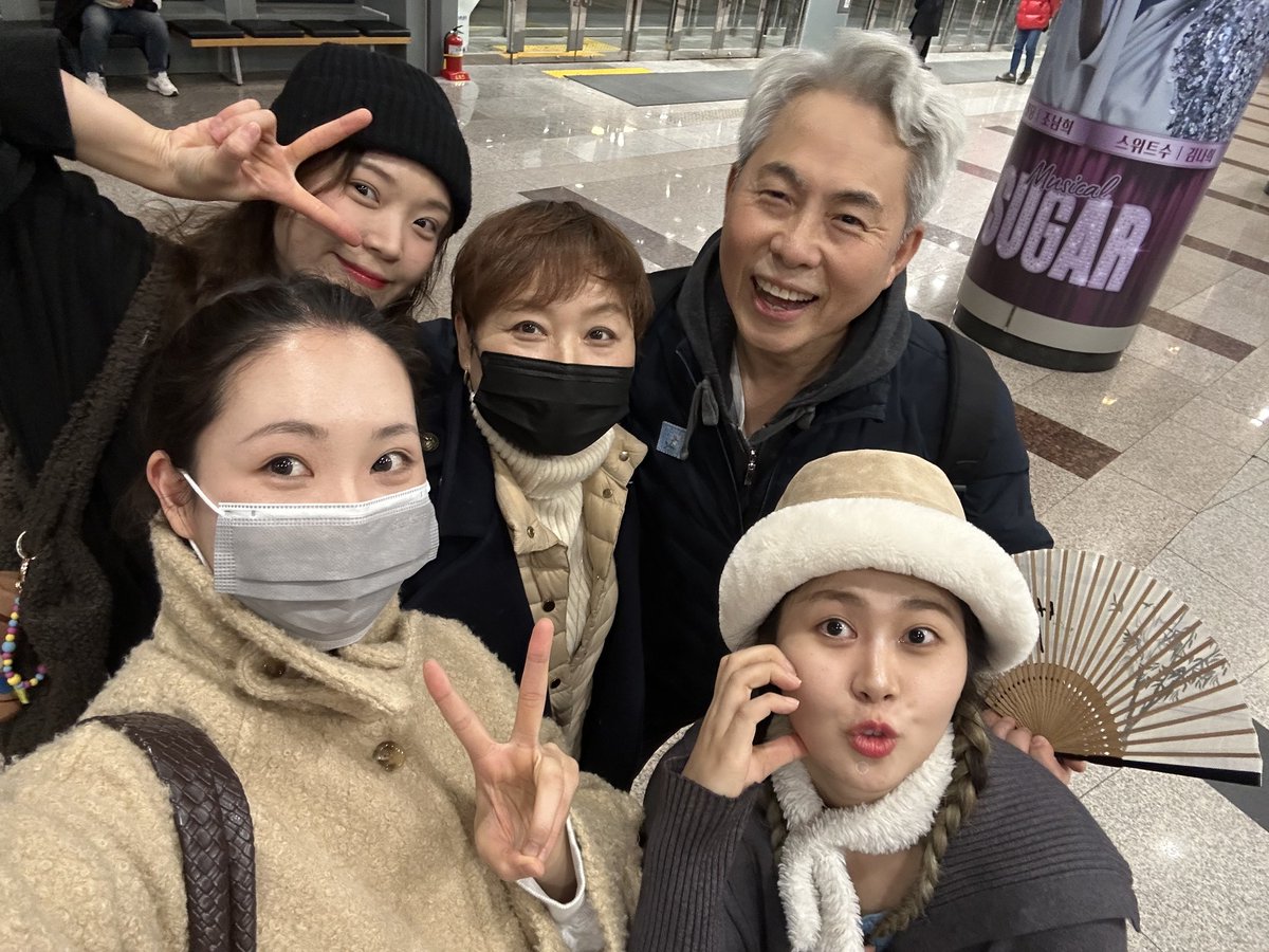 indding's tweet image. 뮤지컬[슈가]잘 봤습니다. 👍