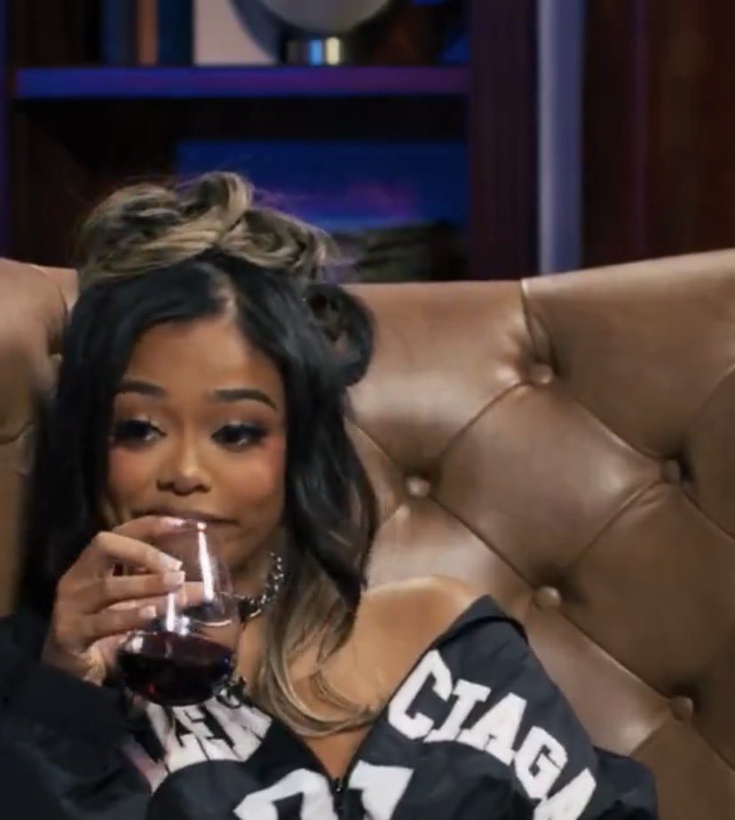 iamsydneywelch's tweet image. Lady London doesn’t even know that she just became my new favorite meme 😂