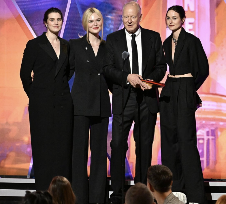 ast3roidcity_'s tweet image. theyre so fucking tall bro 😭😭😭😭