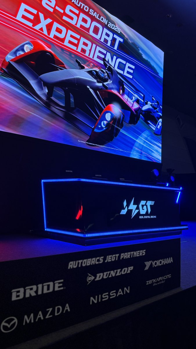 Tokijský autosalon 2026 V1 GRAND PRIX: Modrý tým vítězí s