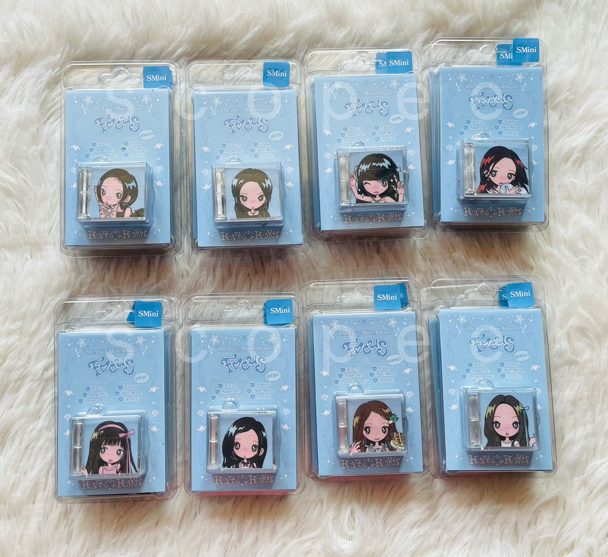 _Scopee's tweet image. ✨พร้อมส่ง ✨Hearts2Hearts ‘FOCUS‘
SMini VER. (ไม่แกะซีล)

✅ อัลบั้มละ 180

📮ems 45
#ตลาดนัดHearts2Hearts #ตลาดนัดH2H