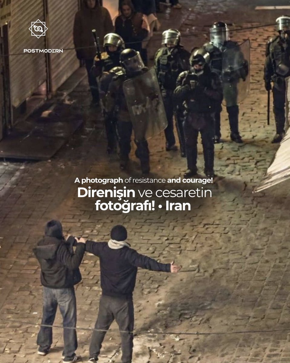 barolarbaskani's tweet photo. IRAN’DA İNTERNET ve ELEKTRIK TAMAMEN YOK • İran’da devrimciler, molla rejiminin güvenlik güçleri tarafından katlediliyor. Ülkede elektrik ve internet erişimi tamamen kesildi. Halk buldukları en ufak iletişimde, ‘sesimiz olun’ mesajları gönderiyor. 

In Iran, revolutionaries are being killed by the security forces of the mullah regime. Electricity and internet access have been completely cut off across the country.

در ایران، انقلابیون توسط نیروهای امنیتی رژیم ملاها سرکوب و کشته می‌شوند. برق و دسترسی به اینترنت در سراسر کشور به‌طور کامل قطع شده است.