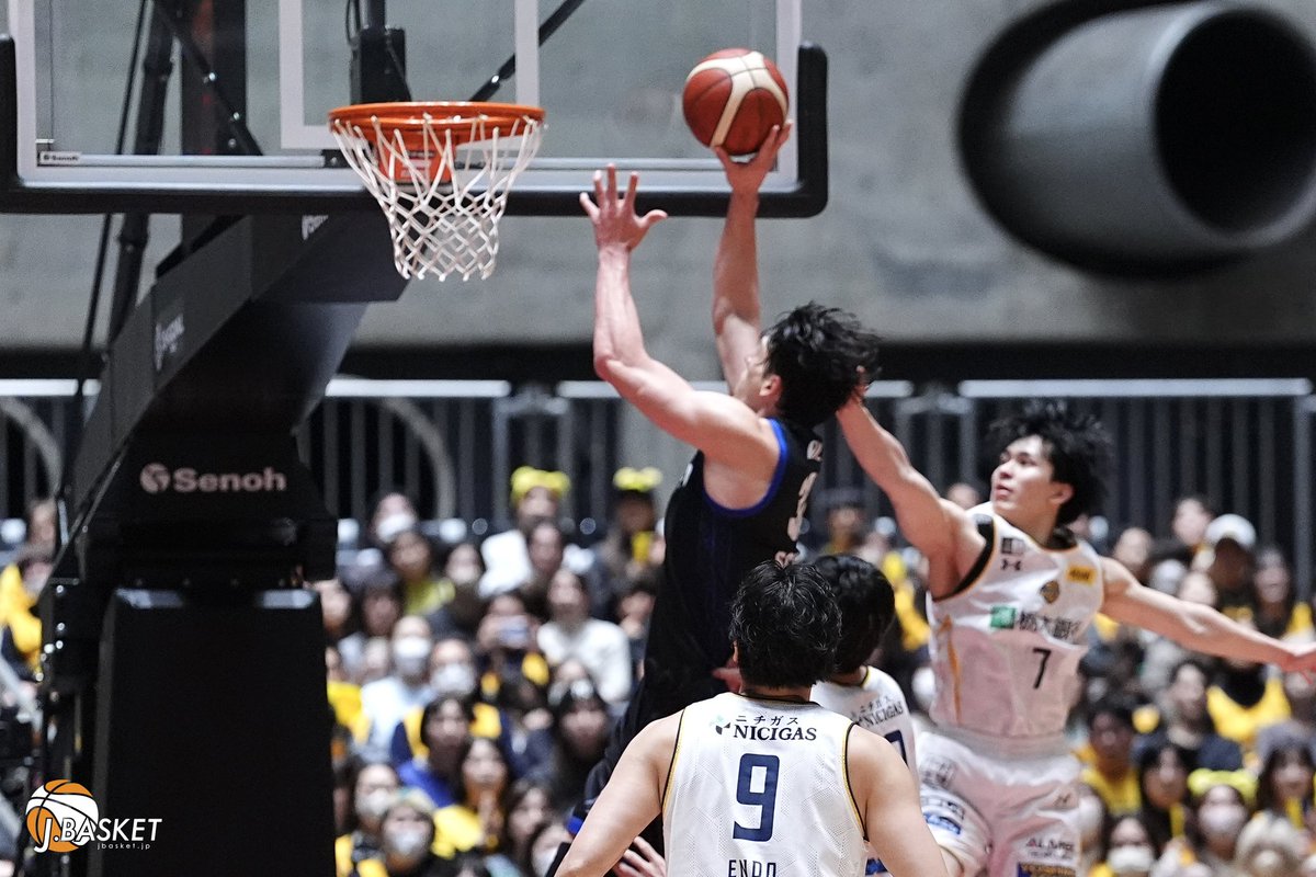 jbasket_jp's tweet photo. 【天皇杯|セミファイナル②】シェーファーアヴィ幸樹(三河)「すべてのポゼッションを取りにいく」ファイナルに向けてアヴィが示した、一発勝負の戦い方と強さ
📝 https://t.co/ep81MltoXj
#シェーファーアヴィ幸樹
#シーホース三河
@go_seahorses
#天皇杯バスケ
#Scene #Moments #BeyondGame
#Jbasketインタビュー
#Jbasket #Jバスケ