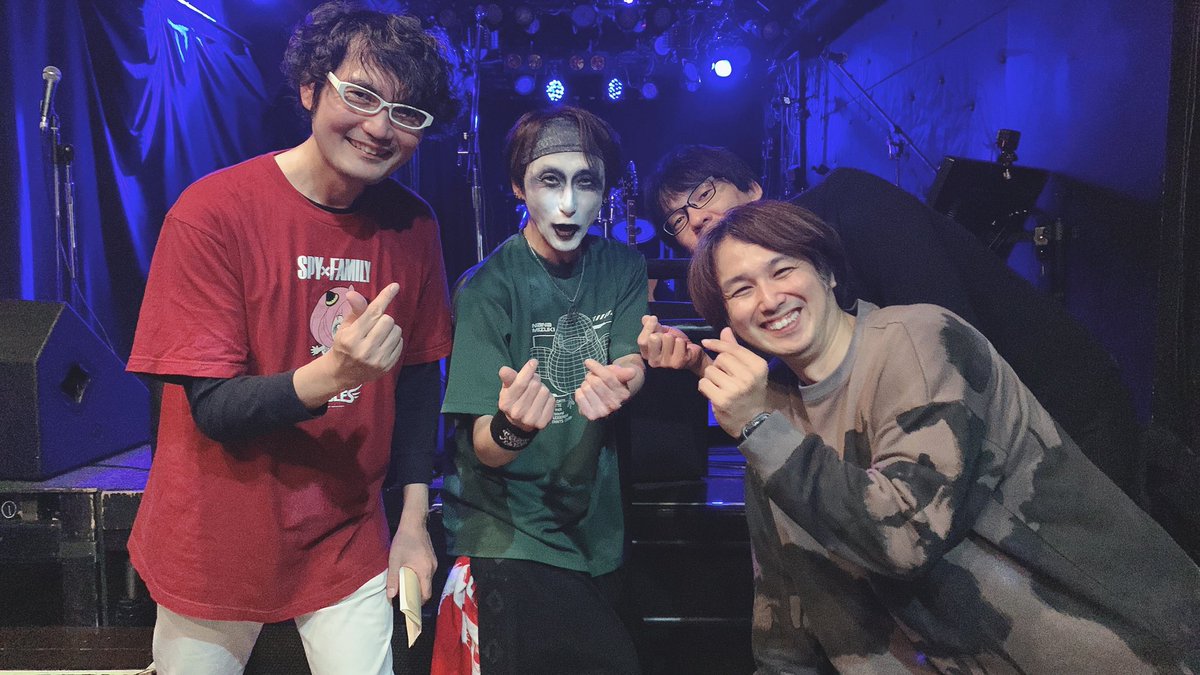 attsu_destroy's tweet photo. 遅ればせながらあつし祭り2026本当に素敵すぎる楽しい夜でした‼️
本当に本当にありがとうございました‼️
県内外から演者の方もお客さんも来てくださり久々に会う方も多くて文書に書き表せられないくらい感情が🫨
配信でもありがとうございます😊
ホント祭り‼️最高の誕プレや😆
また来年っ⁉️🎍 https://t.co/zwjZjmz11F