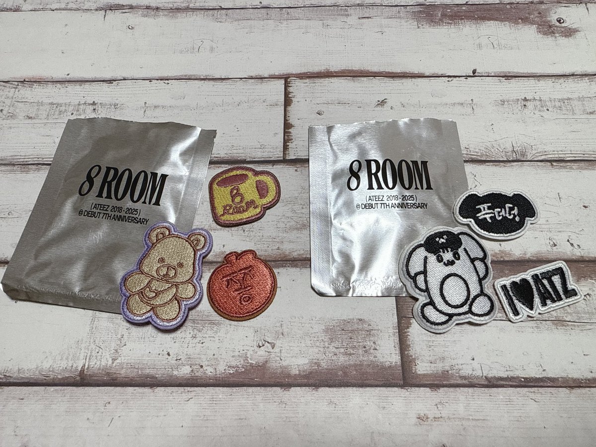 ATEEZ アイロンワッペン交換希望📣
ポップアップ 8ROOM 
RANDOM IRON-ON PATCH

譲▷ユノ🐶 ジョンホ🐻
求▷サン🏔️（カラー、モノクロ）

郵送にて交換希望です📮
お気軽にお声がけ宜しくお願いします🙇‍♀️
#ATEEZ交換