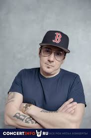 catopyoss's tweet image. Борщ это хорошо, а вот он русский или украинский?