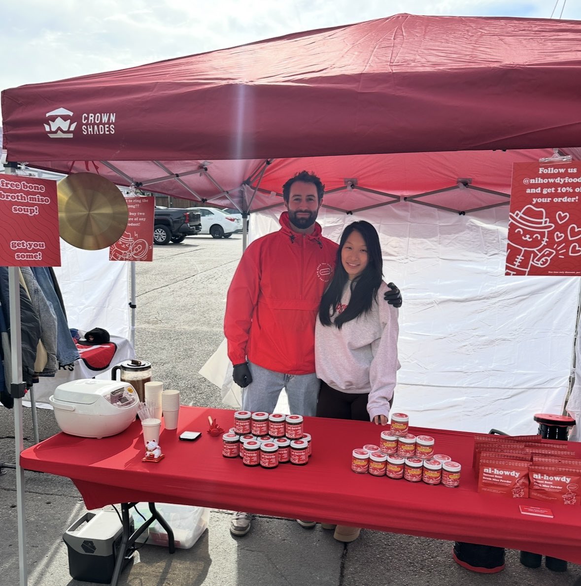 Zachdebo's tweet image. My wife and I started a seed oil free, clean label Asian food business called Ni-Howdy. 

Think of us like the Asian version of Siete. 

We’re a startup, now in seven stores with some big ones pending. 

If you see this, please like and re-post. Your support means everything.