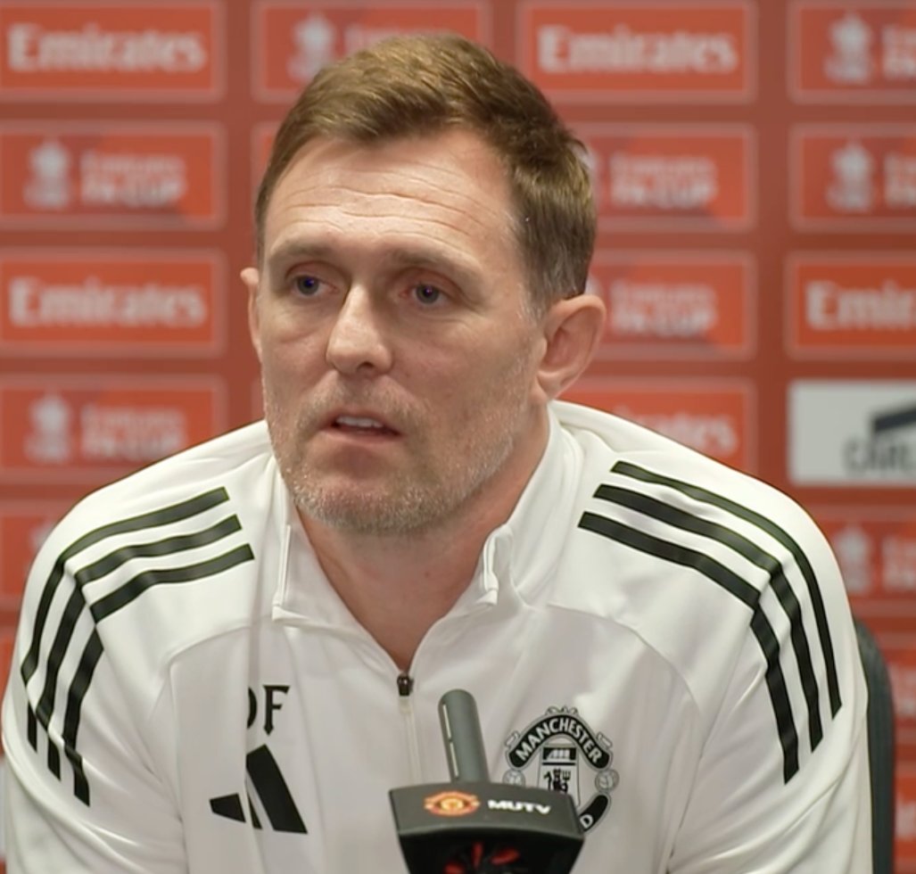 UtdDistrict's tweet image. 🚨🎙️ | Darren Fletcher on his coaching future:

"I've experienced how intense it is being a manager for less than a week. There's not much time for much outside family life and football.

"So I want to prepare myself to be a manager, and that opportunity might come for me one…