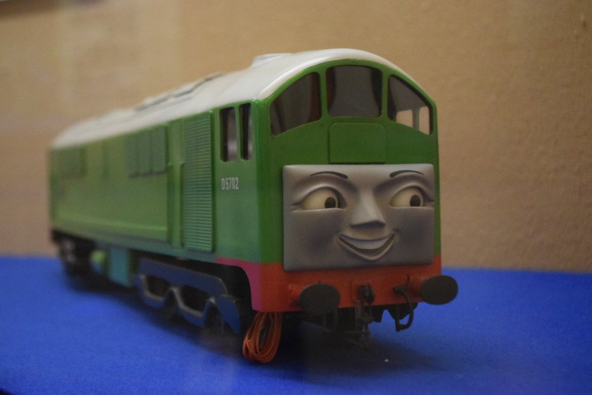 C40D261's tweet image. #汽車のえほん
#TheRailwaySeries
#きかんしゃトーマス
#ThomasTheTankEngine

実は､「トーマスととくべつなてがみ」の作中で代理を務めた機関車達の撮影用模型は全員､日本へ貸し出されている。

原鉄道模型博物館と世界展で確認済。