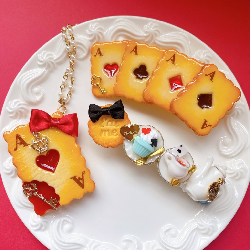 【新品未使用】 いちごケーキショルダーバッグ チェルシィ ハンドメイド ANY（エニィ） ショルダー ショルダーバッグ いちごケーキバッグ