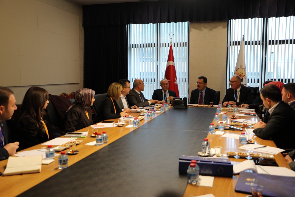 HALİL ÖZYOLCU tweet media