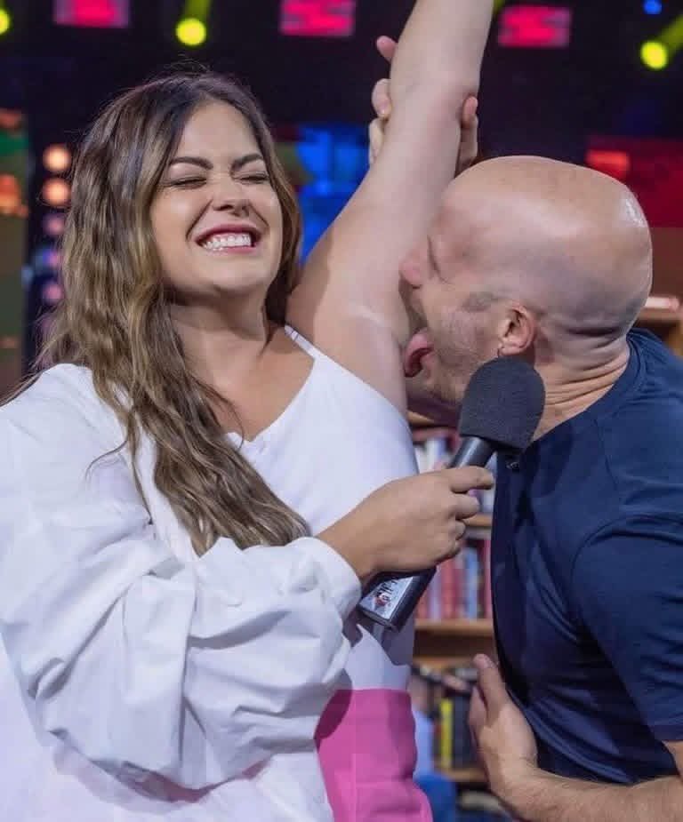 AfiaDimple_'s tweet image. can you do this for your girlfriend ?