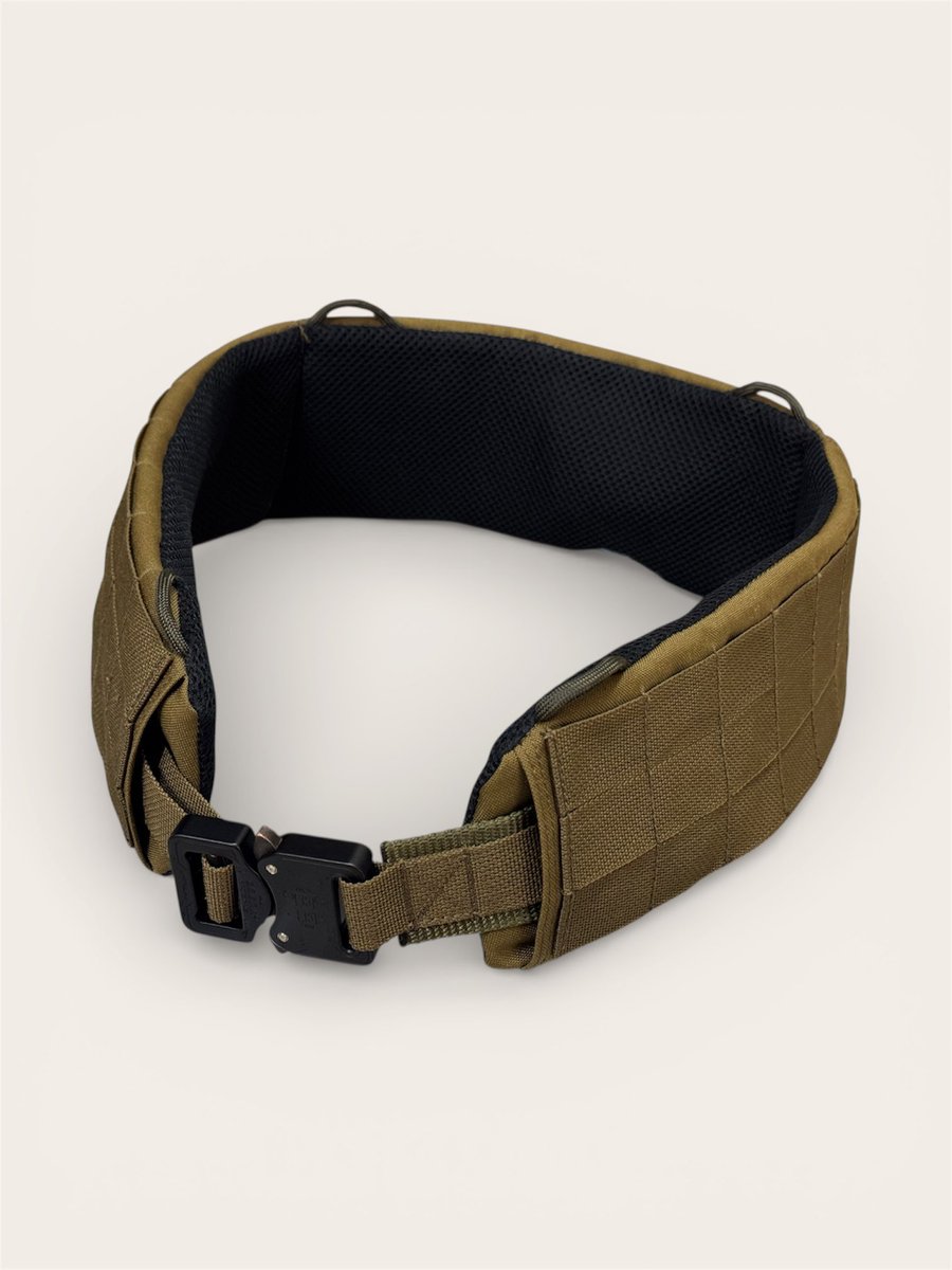 sewkawa's tweet photo. 前々から欲しかった、Belt sleeveも作製してみました

中のクッション素材はもうちょっと厚めのがいいですね https://t.co/wnLROayyuK