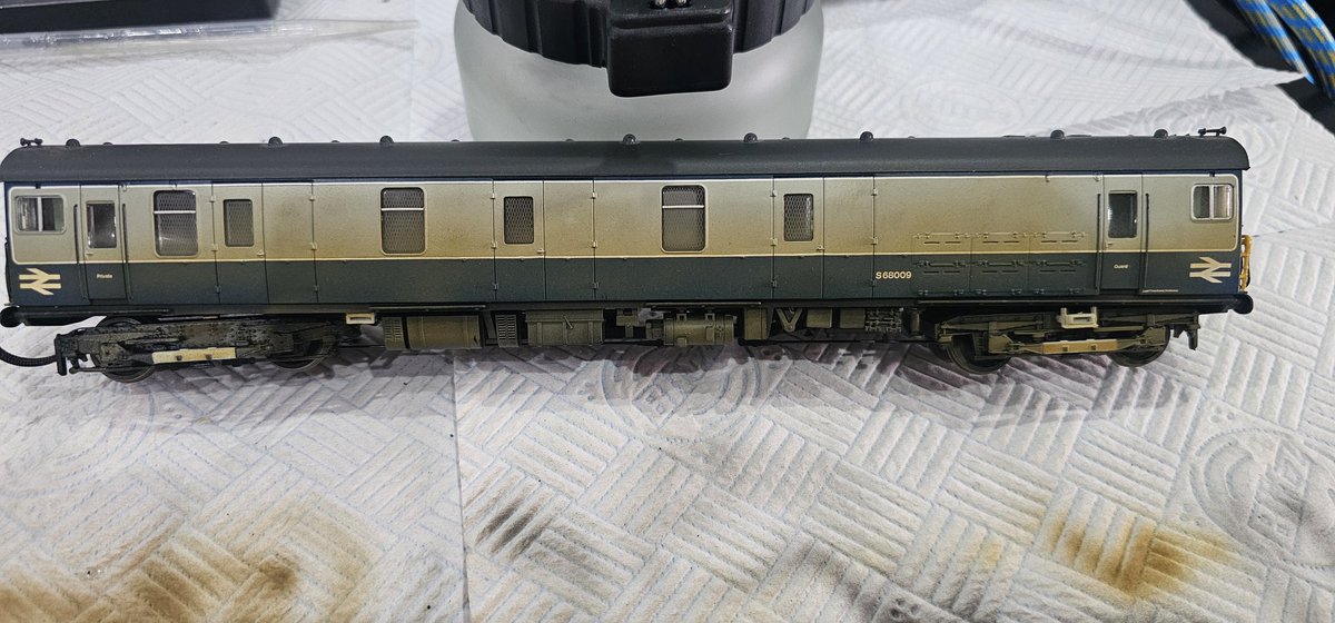 MarkCordingley1's tweet photo. #TMRGUK
First go with a airbrush live and learn 
1 class 73  1 class 37  2 mlv https://t.co/yz3T92n9BQ