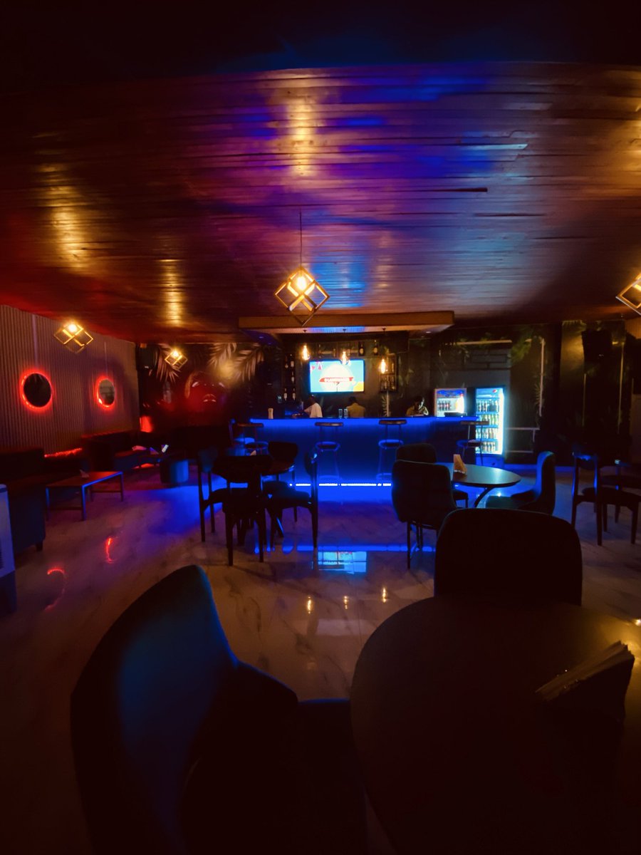 Zinclounge's tweet photo. Happy hour tastes better at Zinc 🥂#zincloungeug https://t.co/QL6xmonHRA