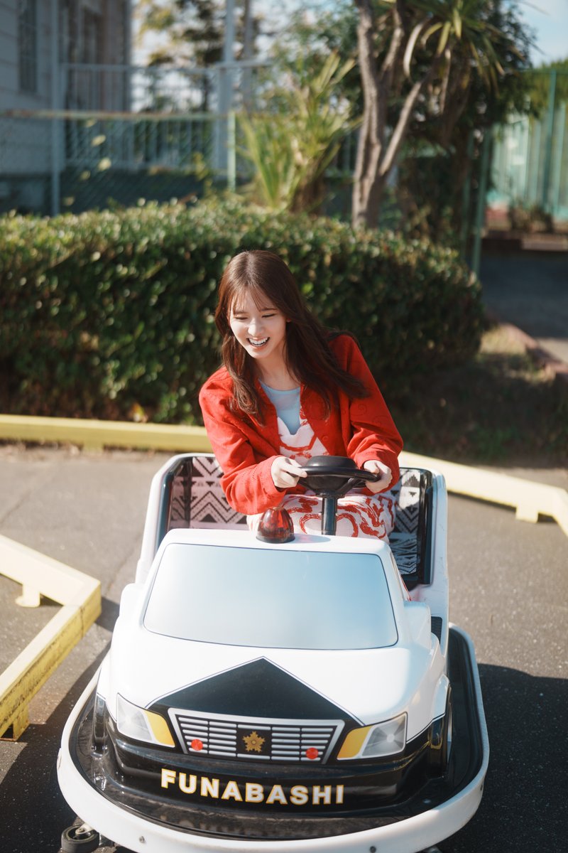 BLTTV's tweet image. 好評発売中❄️
𝗕.𝗟.𝗧.𝟮月号 #乃木坂46 #菅原咲月 さん💜

朝から暗くなるまで撮影していたので、
いろいろな菅原さんが見られました。

とても寒い日でしたが、
最後まで笑顔でいてくれたことに感謝です🙏

誌面には載っていない写真たちを豪華放出💭…