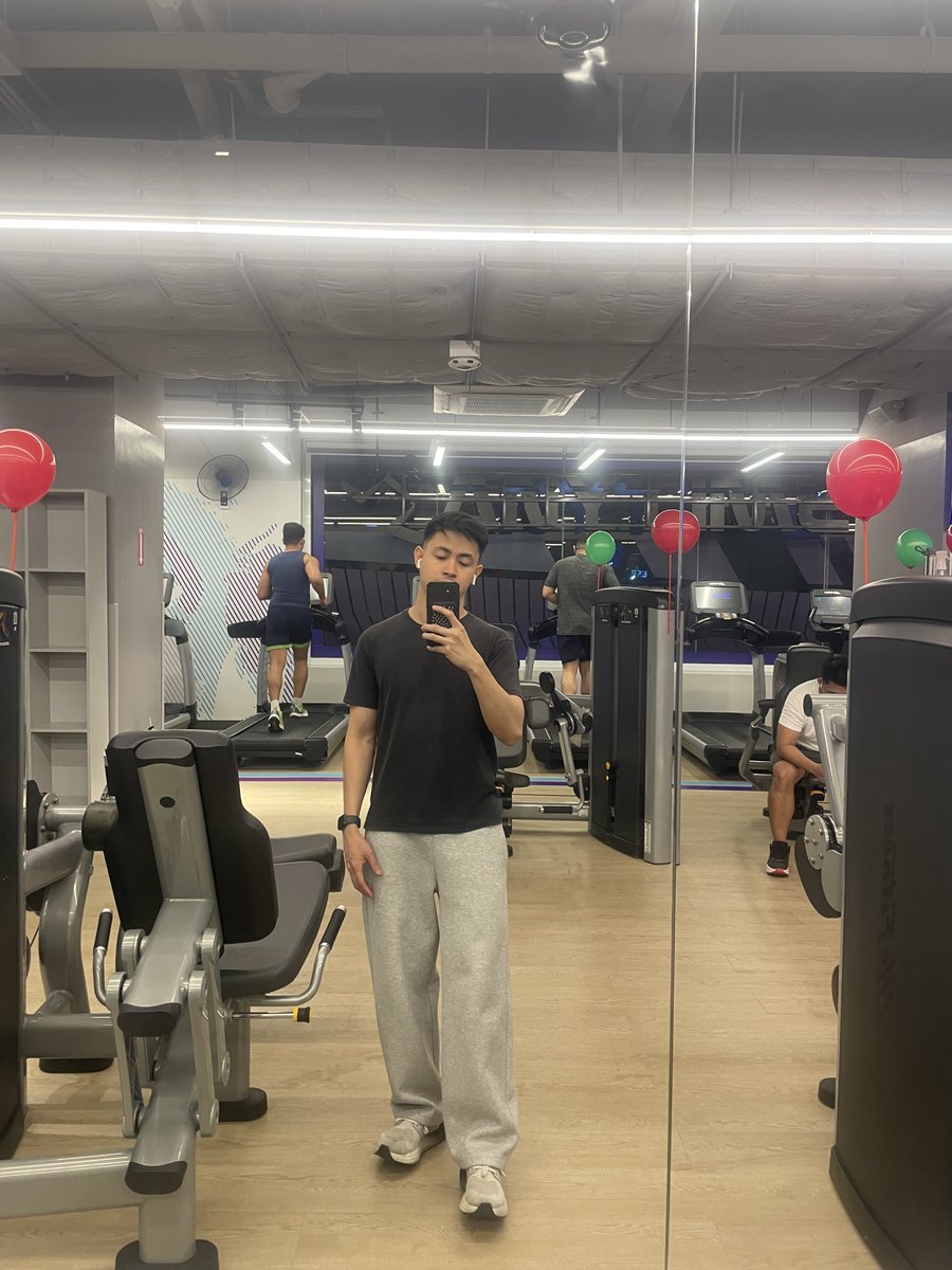 dailydosewithJC's tweet photo. First few gym photo's for the first week of 2026 https://t.co/5gYn2Fumlk