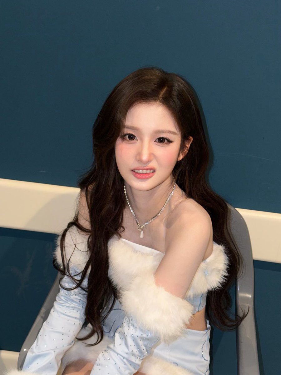 imsullyoon's tweet image. 𝘮𝘺 𝘴𝘱𝘪𝘳𝘪𝘵 𝘢𝘯𝘪𝘮𝘢𝘭 𝘪𝘯 𝘢 𝘯𝘶𝘵𝘴𝘩𝘦𝘭𝘭. ^. .^₎⟆♡
. . spot the difference !  ꒰ there is none ꒱