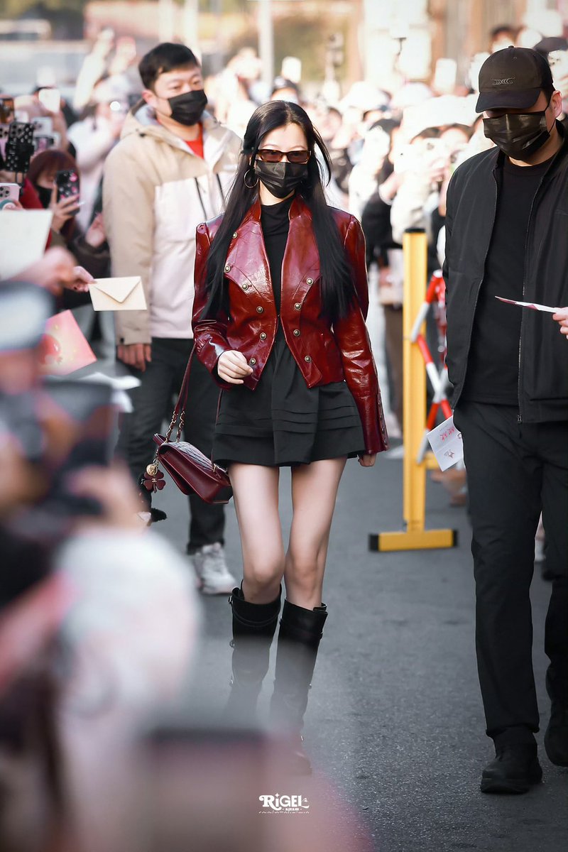 sunflovversz's tweet image. Zhang Linghe x Yu Shuxin 🔥