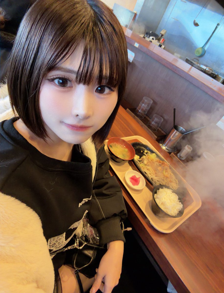 台の調子が良すぎる😍全ATは凄ないか 現在差枚2000枚！ 挙動的にもまだ