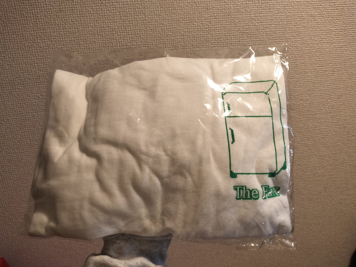 _TheFax_'s tweet image. 冷蔵庫の手刷りTシャツ1枚発見したので本日もっていきます
Мサイズ！