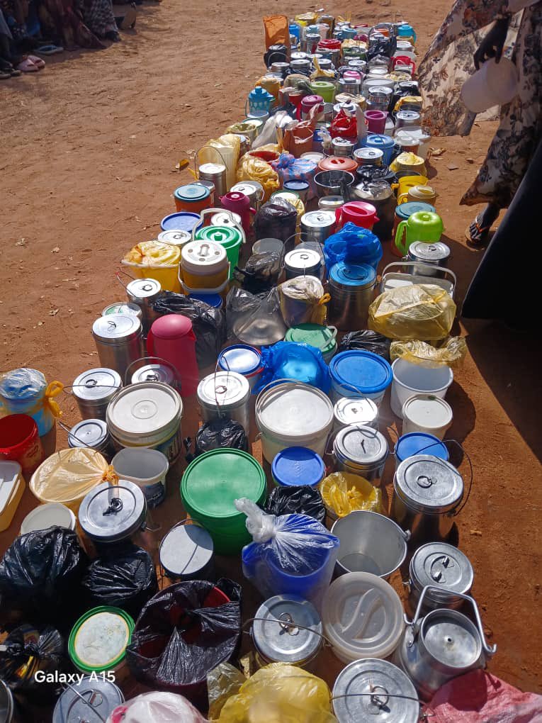 tareqkarrar's tweet image. 🟢بسم الله وعلى الله متوكلين 

نبتدي #مبادرة_طارق لدعم التكايا المنتشرة  لإطعام الصائمين في شهر رمضان الكريم 

 طرق الدعم : 

✅️الريتويت والمشاركة في النشر 

🔵من داخل السودان : 

بنكك :  1271779
فوري :  51178715
BBAN :04012717790002

من خارج السودان : 
بالإمكان عن طريق ال…