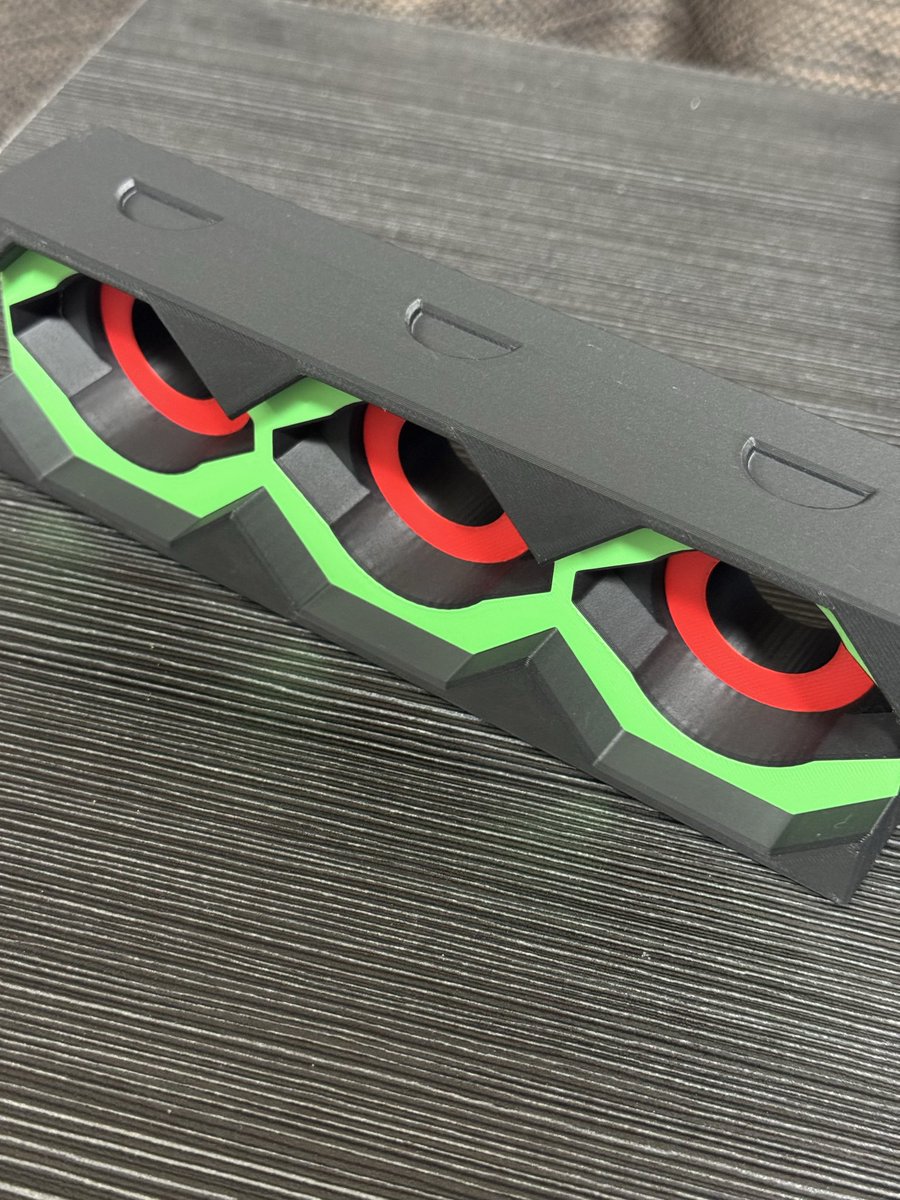 raoh_bey's tweet image. 届いてから大分間が空いてしまいましたが、
@Exseedlabさんより3on3デッキケースパーツを購入しました。
見た目もかなりカッコよく使っていこうと思います！