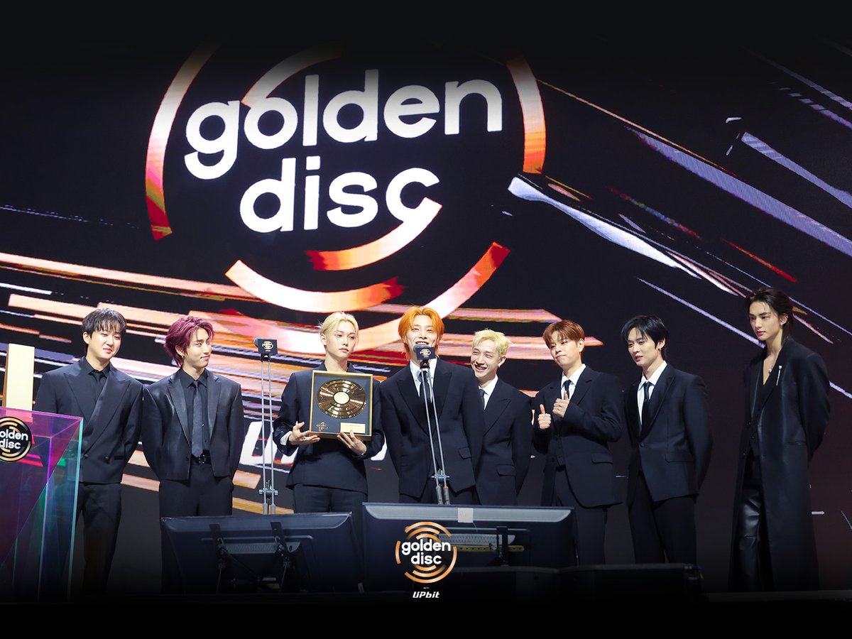 _GoldenDisc's tweet image. The 40th Golden Disc Awards with upbit✨ TROPHY CEREMONY

#StrayKids @Stray_Kids 

🏆ALBUM OF THE YEAR
🏆BEST ALBUM

수상을 진심으로 축하합니다🎉

#40thGDA #골든디스크어워즈 #Goldendiscawards
#goldendiscwithupbit #goldendiscawardswithupbit